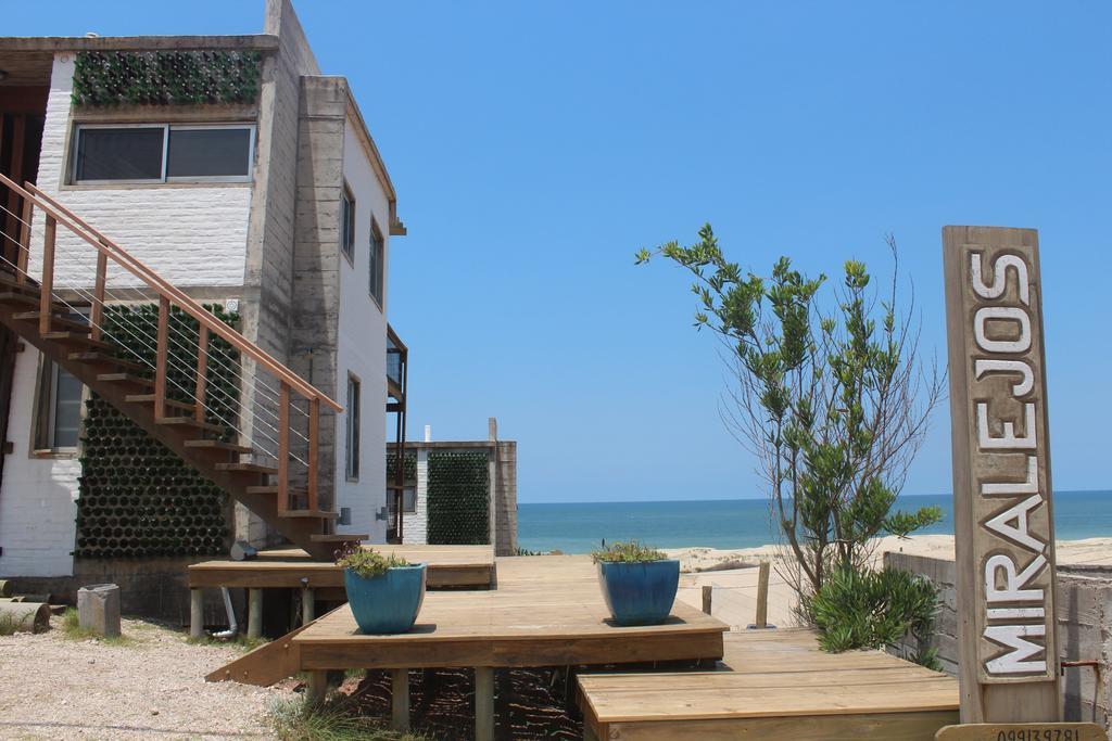Miralejos Complejo De Apartamentos Punta Del Diablo Bagian luar foto